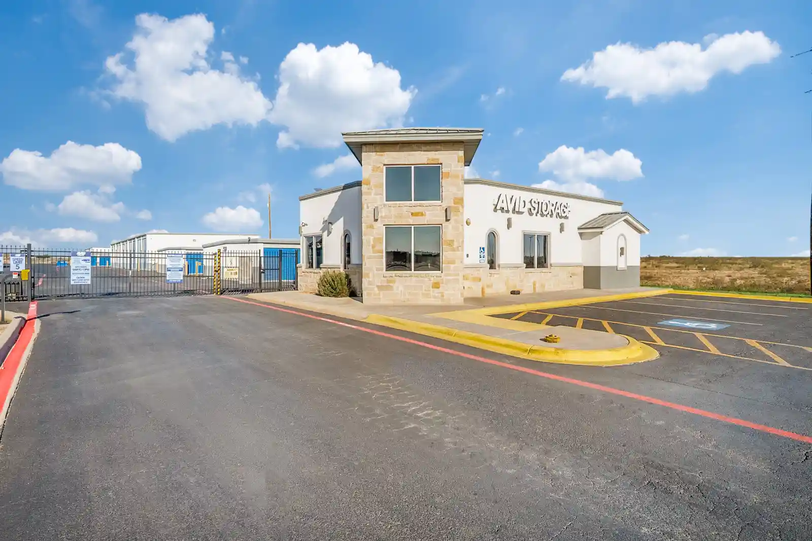 Avid Storage - 52nd Street