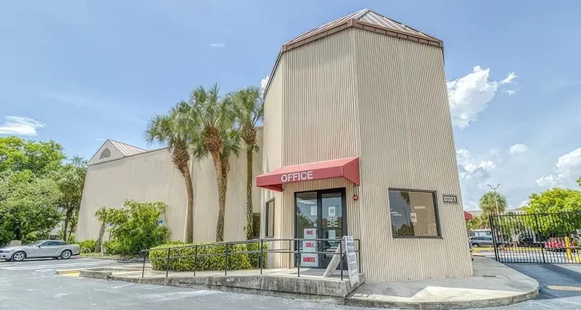 Avid Storage - Pembroke Pines